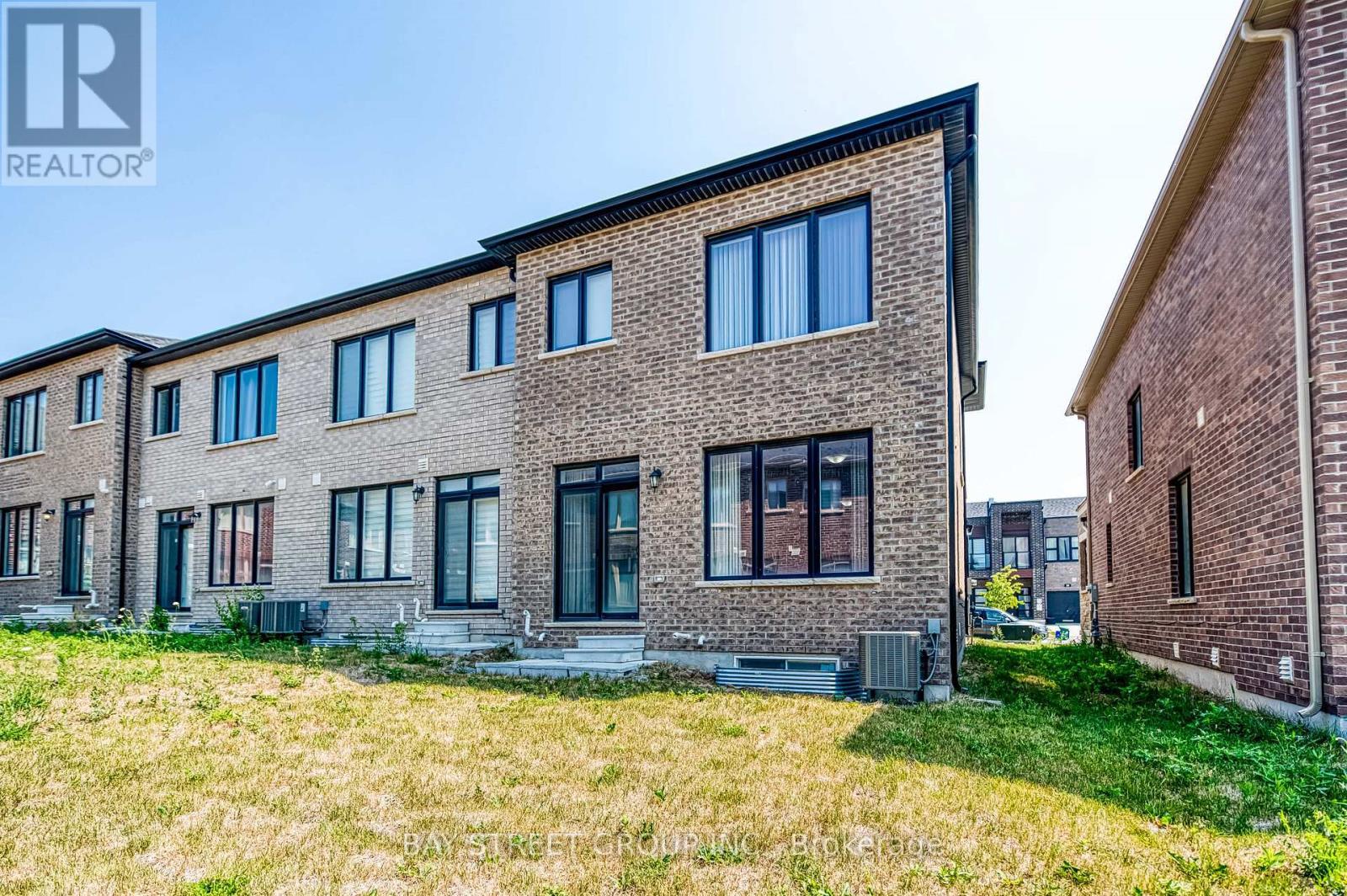 32 Jessica Antonella Street, Markham, ON - Outdoor