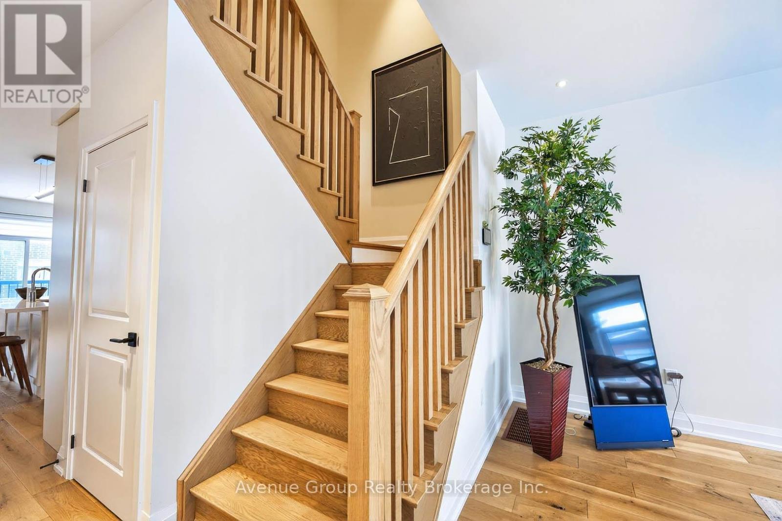 919 Isaac Phillips Way, Newmarket, ON - Indoor Photo Showing Other Room