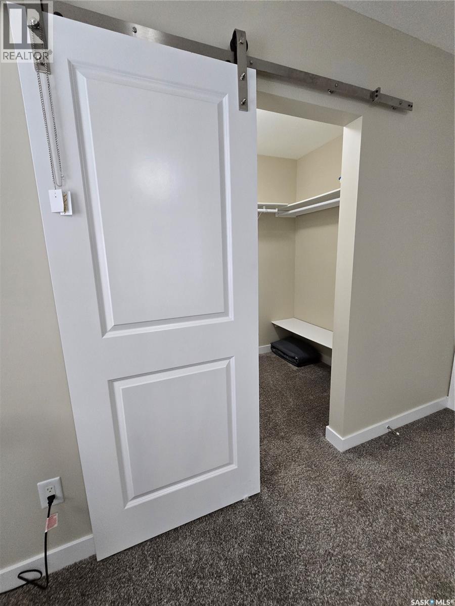 127 315 Dickson Crescent, Saskatoon, SK - Indoor