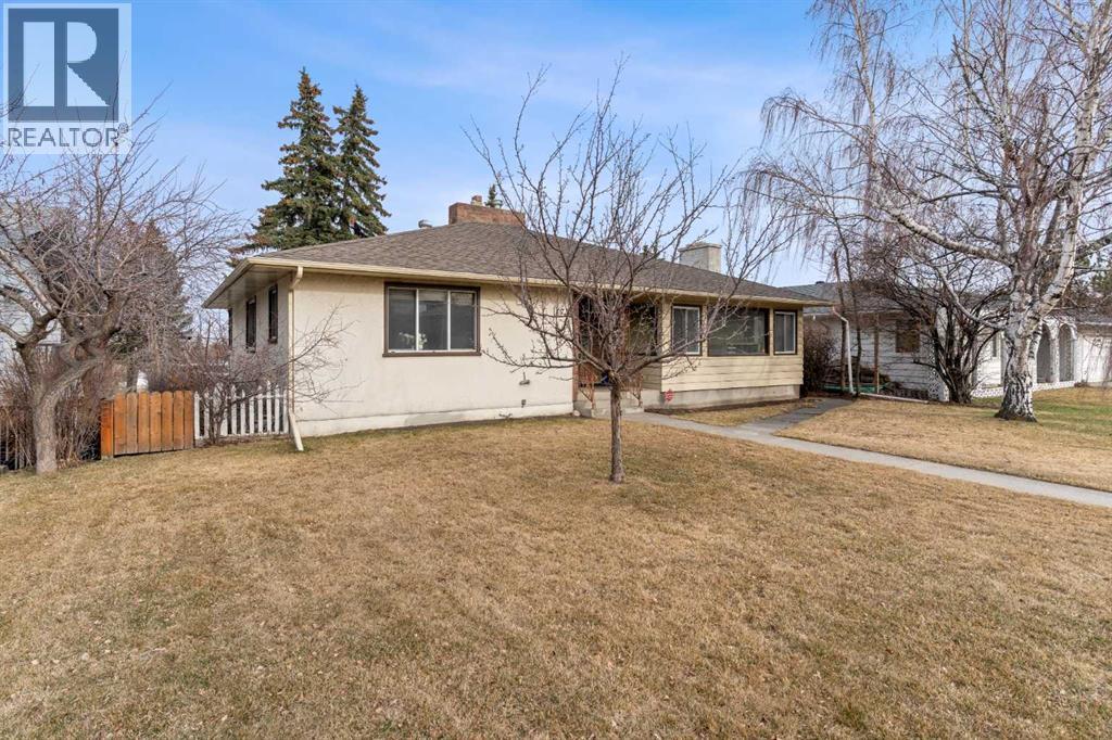 1738 Suffolk Street Sw, Calgary, AB - Outdoor