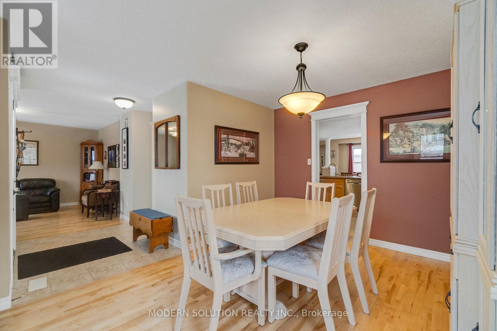 187 Milne Place, Guelph/Eramosa, ON - Indoor Photo Showing Dining Room