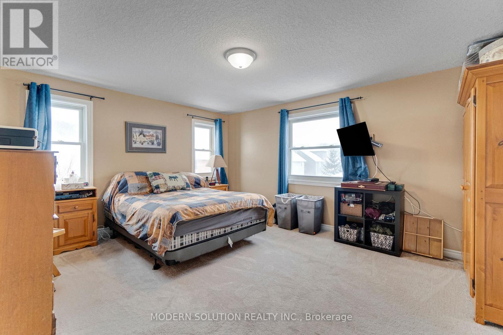 187 Milne Place, Guelph/Eramosa, ON - Indoor Photo Showing Bedroom