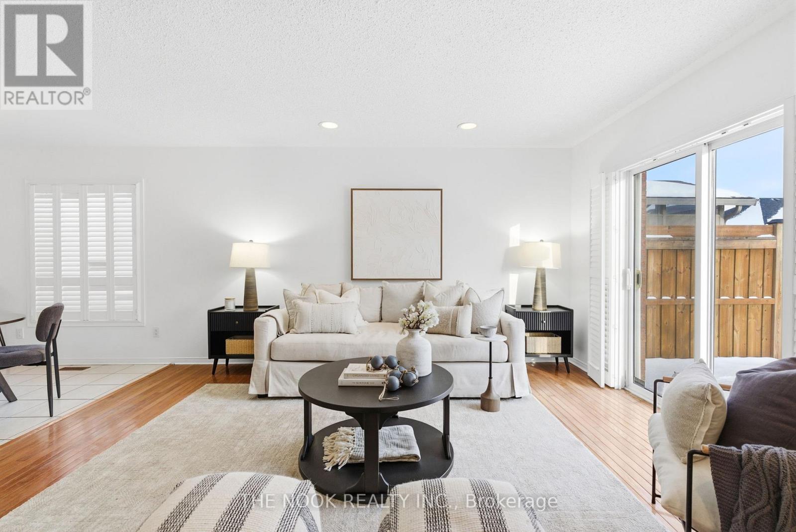 9 James Rowe Drive, Whitby (Williamsburg), ON - Indoor Photo Showing Living Room