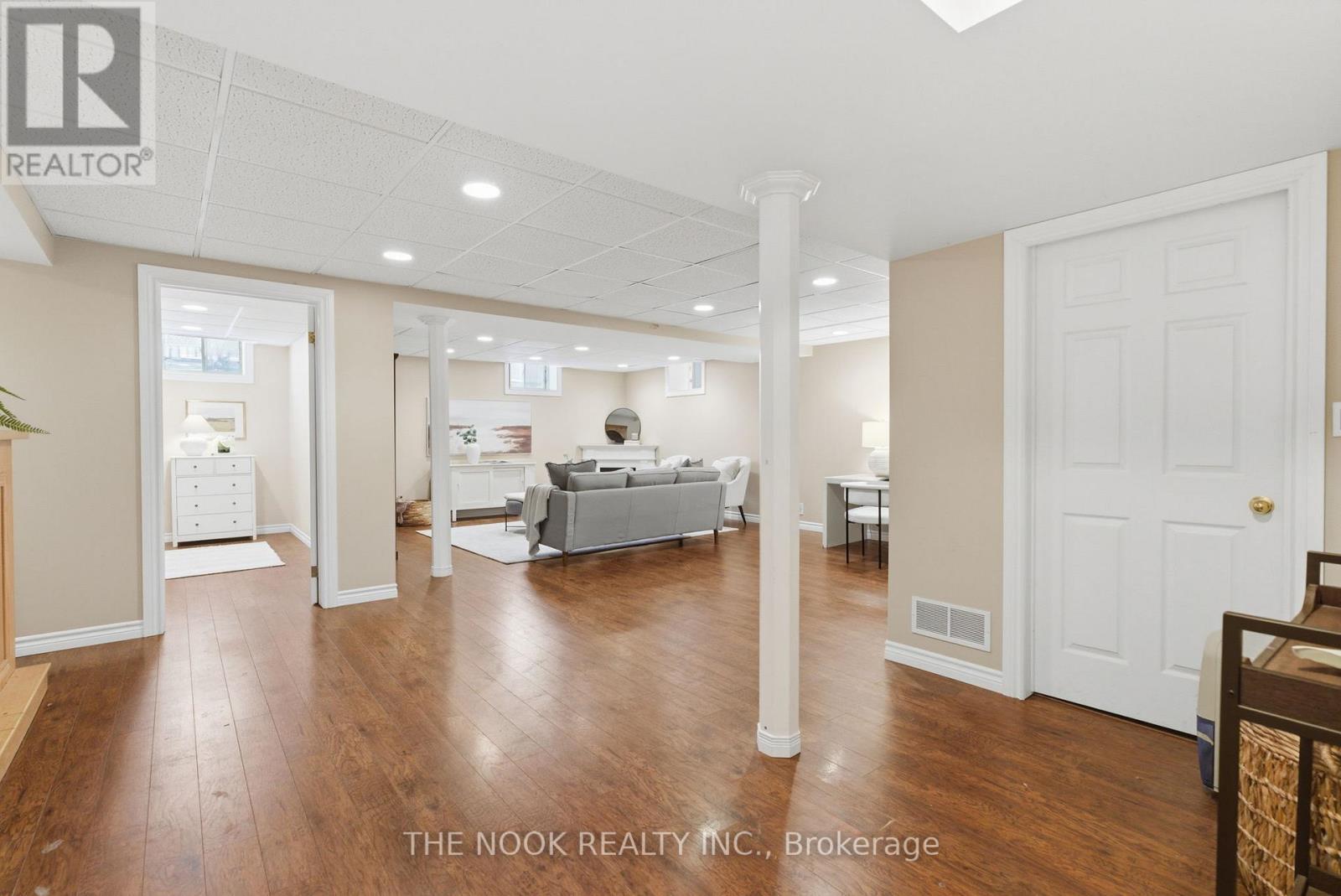 9 James Rowe Drive, Whitby (Williamsburg), ON - Indoor