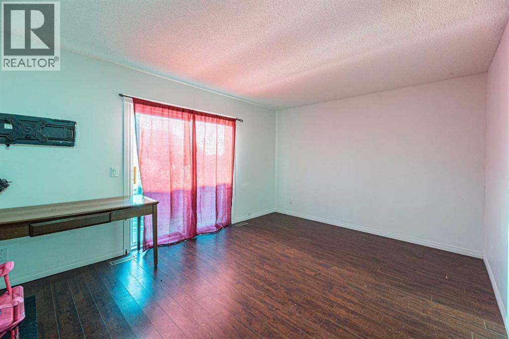 38 Martindale Drive Ne, Calgary, AB - Indoor Photo Showing Other Room