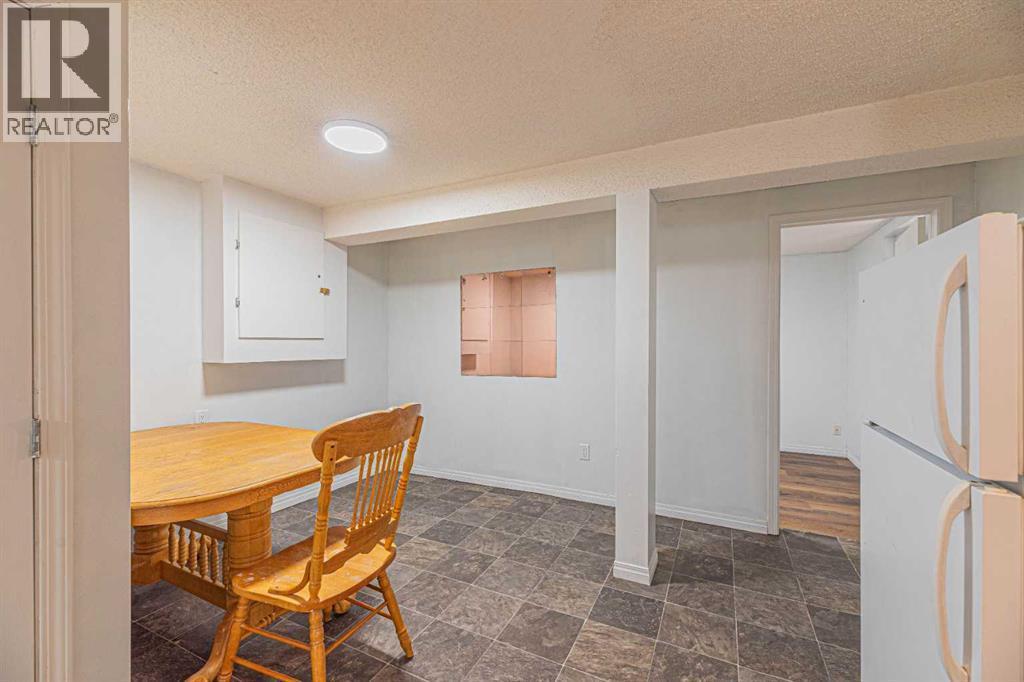 38 Martindale Drive Ne, Calgary, AB - Indoor Photo Showing Other Room