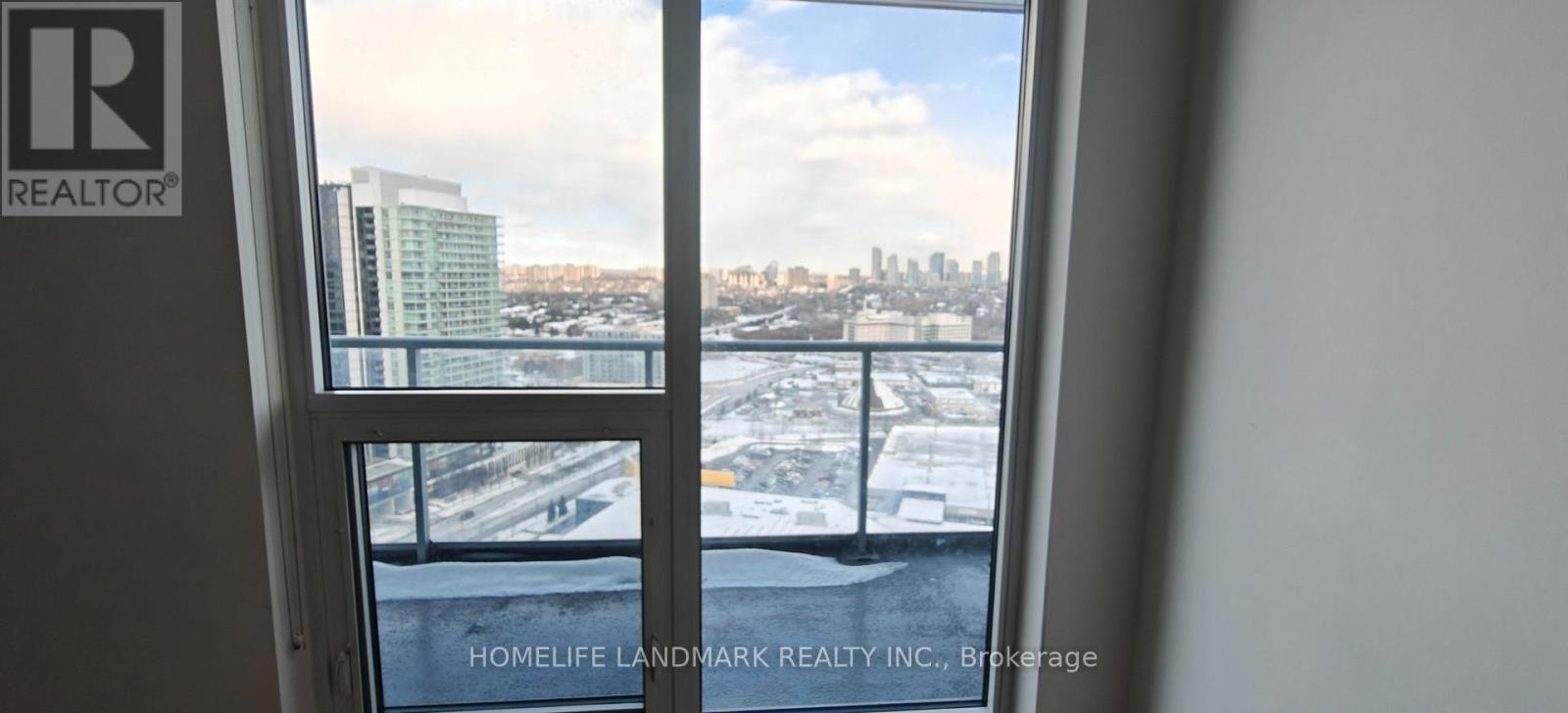 2209 - 117 Mcmahon Drive, Toronto, ON - Indoor Photo Showing Other Room