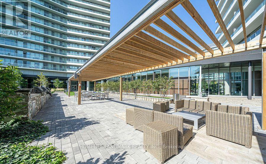 2209 - 117 Mcmahon Drive, Toronto, ON - Outdoor