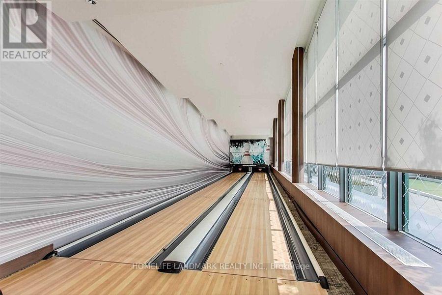 2209 - 117 Mcmahon Drive, Toronto, ON - Indoor Photo Showing Other Room