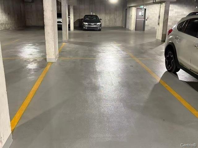 Garage - 311-1801 Rue Viola-Desmond, Montréal (Lasalle), QC - Indoor Photo Showing Garage