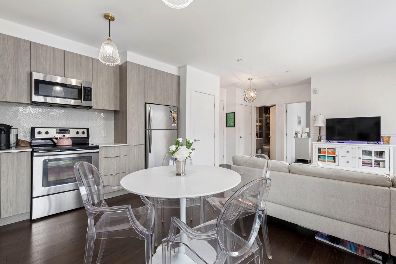 Dining room - 308-145 Boul. Bouchard, Dorval, QC - Indoor