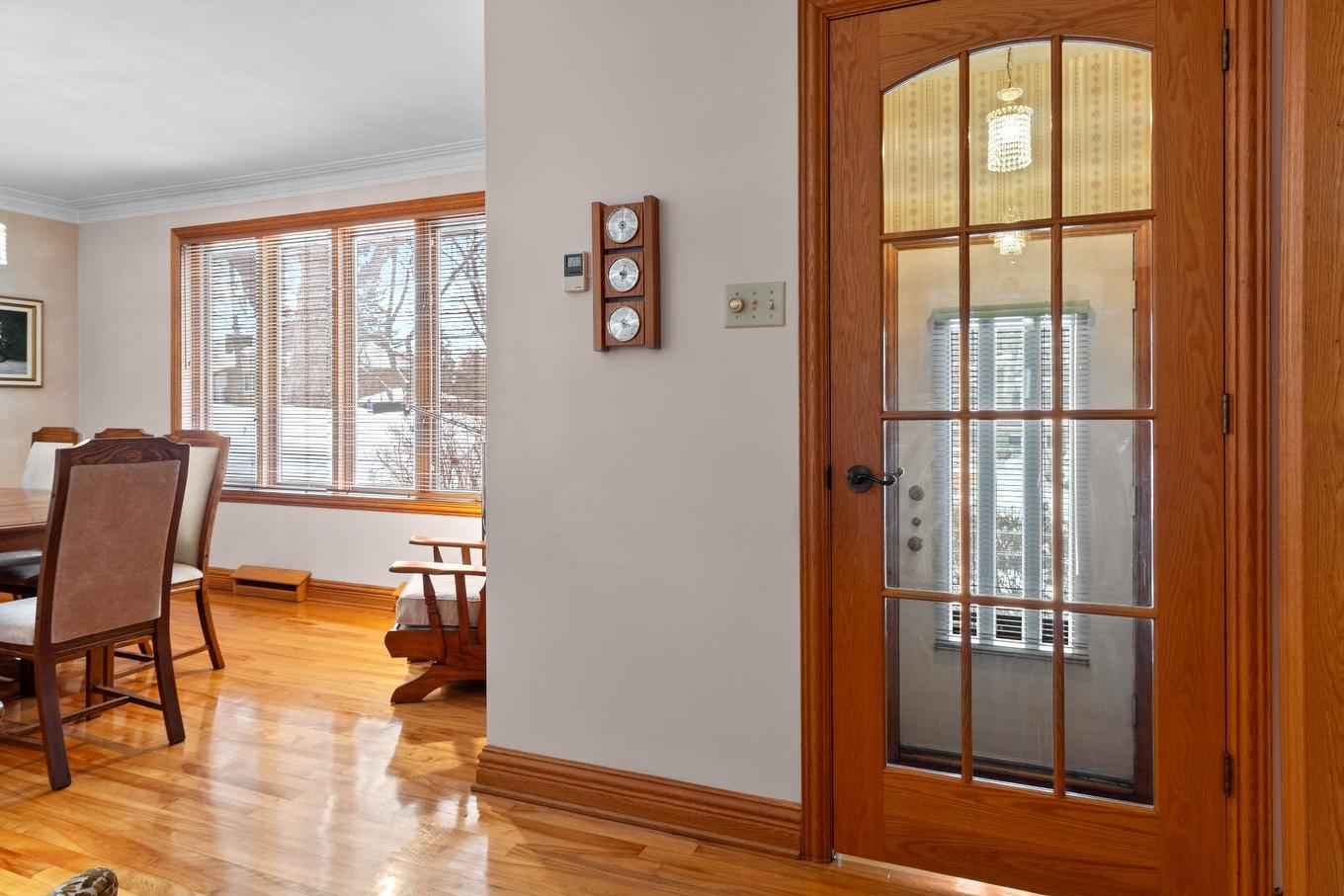 Living room - 3870 Rue Leonard, Laval (Saint-Vincent-De-Paul), QC - Indoor