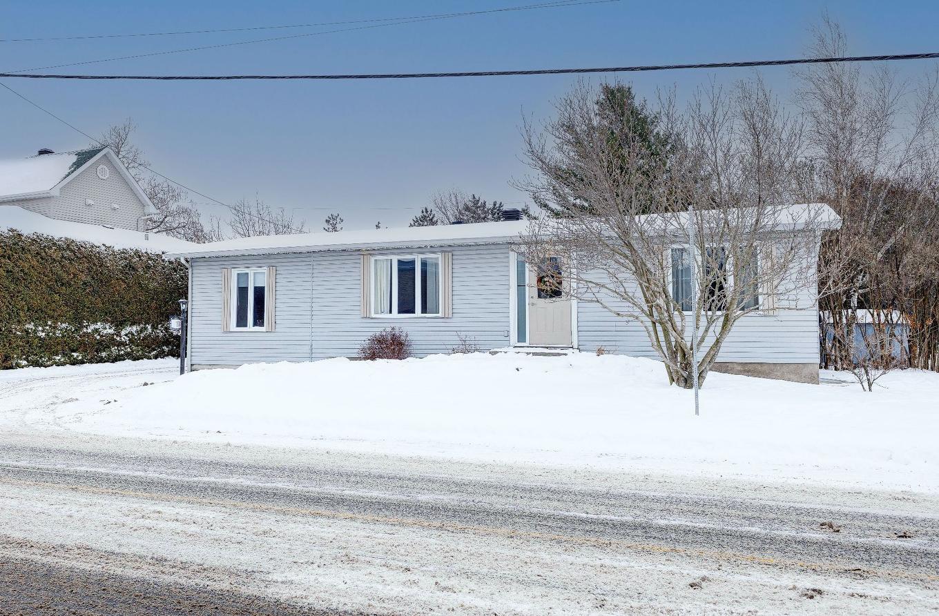 Frontage - 198 Rue Courville, Saint-Jean-Sur-Richelieu, QC - Outdoor