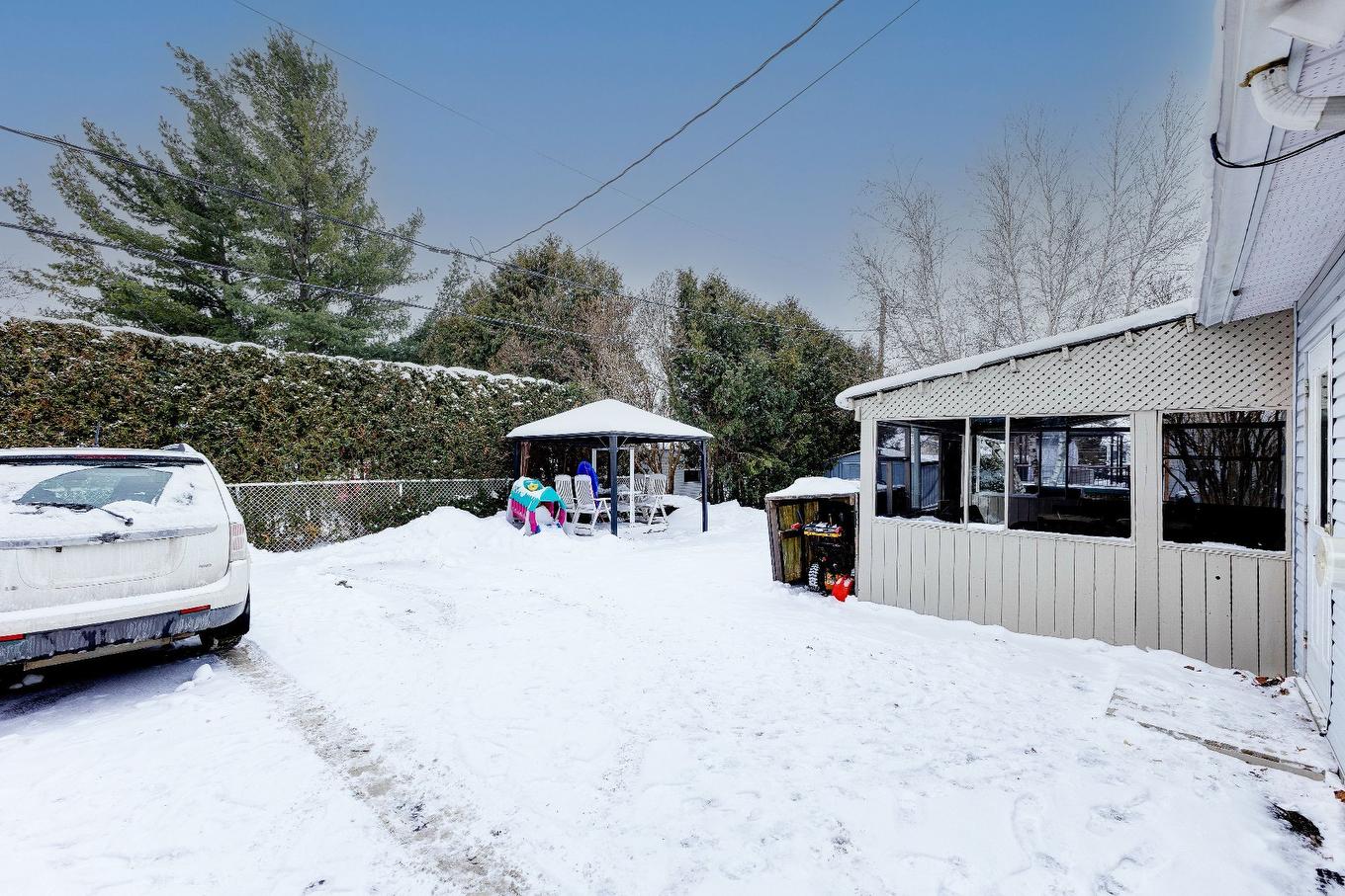 Back facade - 198 Rue Courville, Saint-Jean-Sur-Richelieu, QC - Outdoor