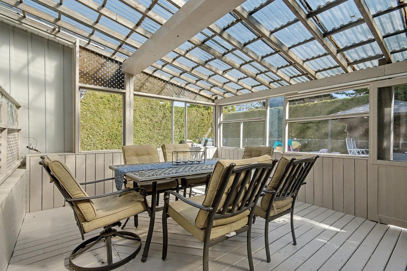 Solarium/Sunroom - 198 Rue Courville, Saint-Jean-Sur-Richelieu, QC - With Exterior