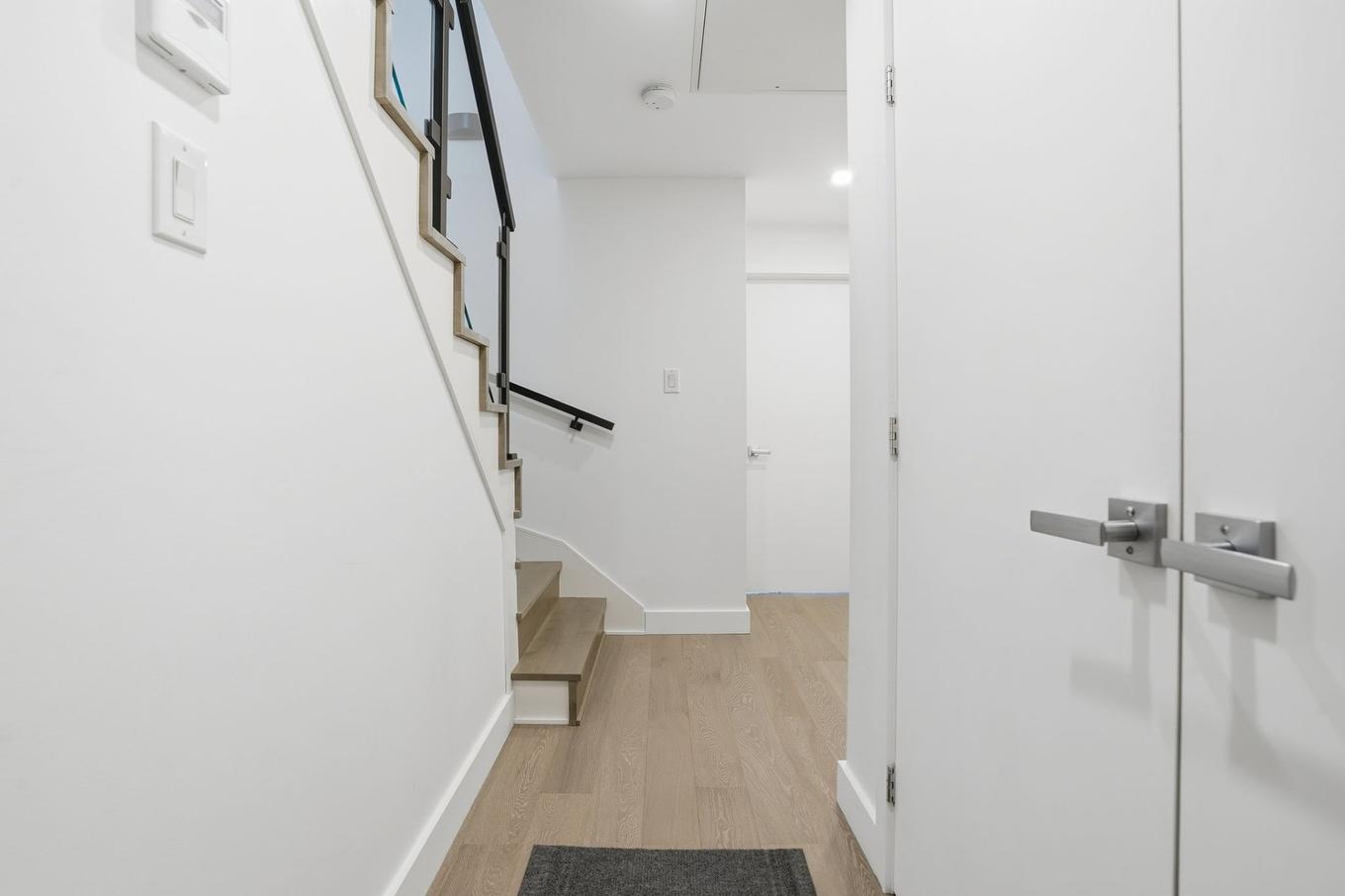 Hall d'entrée/Vestibule - 609-75 Rue De Castelnau O., Montréal (Villeray/Saint-Michel/Parc-Extension), QC - Indoor