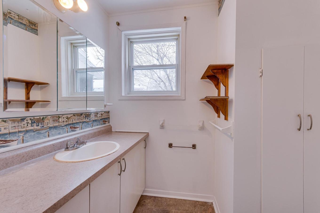 Salle d'eau - 287 Rue Main, Gatineau (Gatineau), QC - Indoor Photo Showing Bathroom