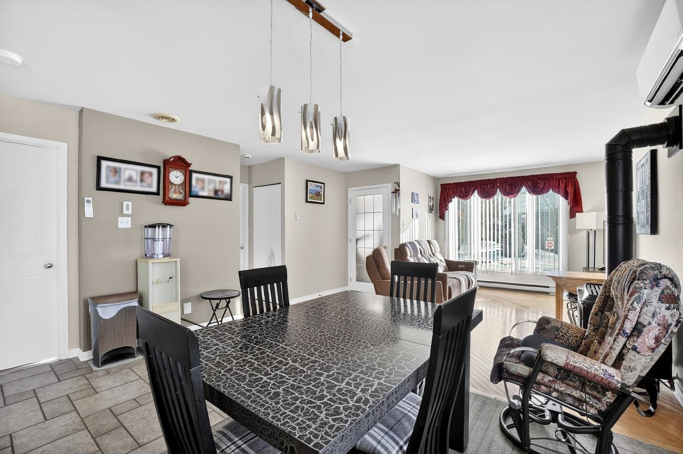 Salle à manger - 618 Carré Lemer-St-Germain, Saint-Jérôme, QC - Indoor Photo Showing Dining Room