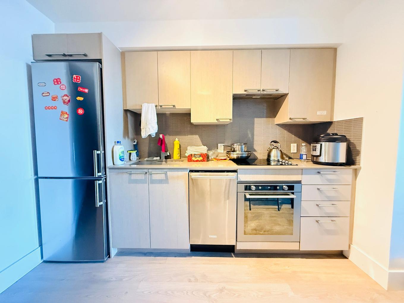 Kitchen - 1805-405 Rue De La Concorde, Montréal (Ville-Marie), QC - Indoor Photo Showing Kitchen