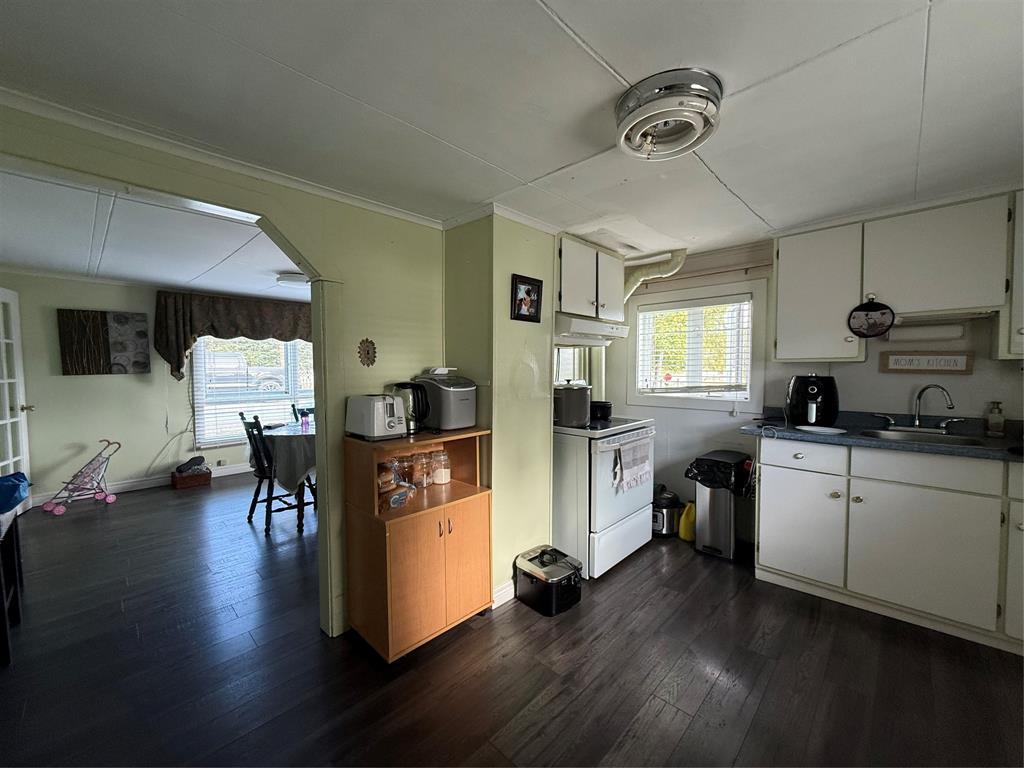 47-49 North River Road, North River, NL