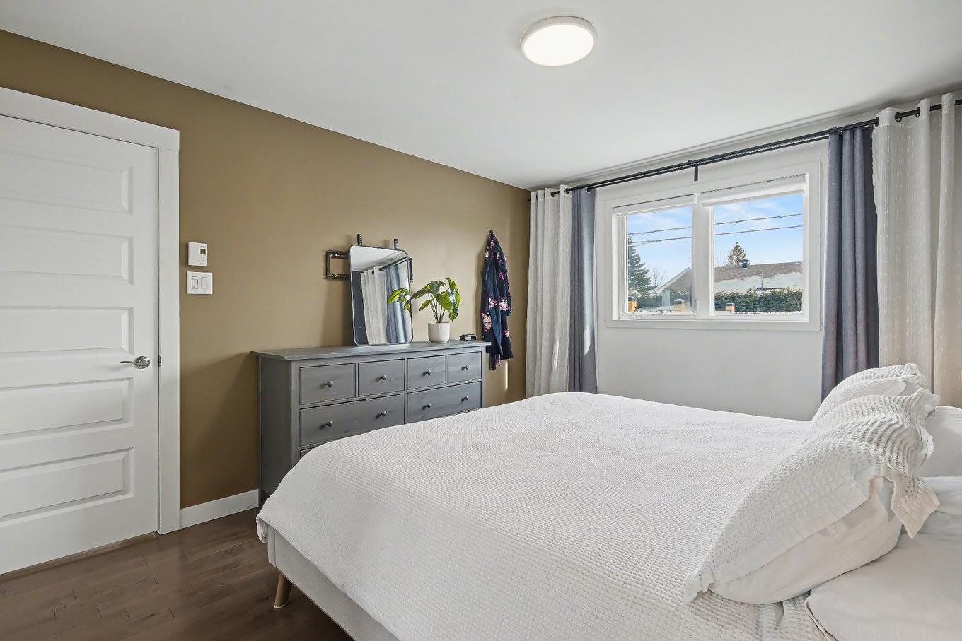 Chambre à coucher principale - 1025 Boul. De Normandie, Saint-Jean-Sur-Richelieu, QC - Indoor Photo Showing Bedroom