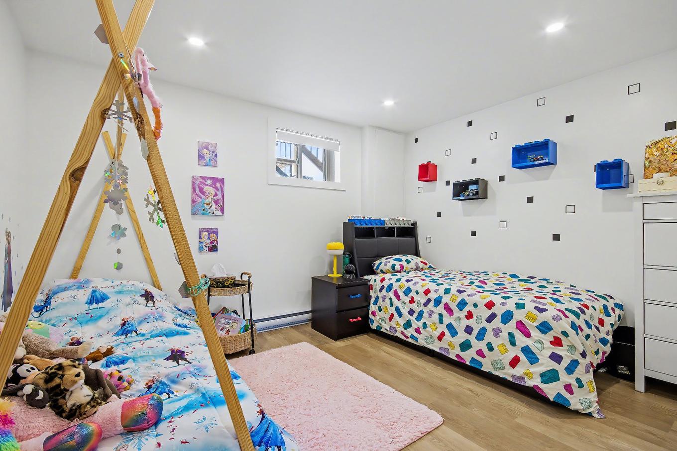 Chambre à coucher - 1025 Boul. De Normandie, Saint-Jean-Sur-Richelieu, QC - Indoor Photo Showing Bedroom