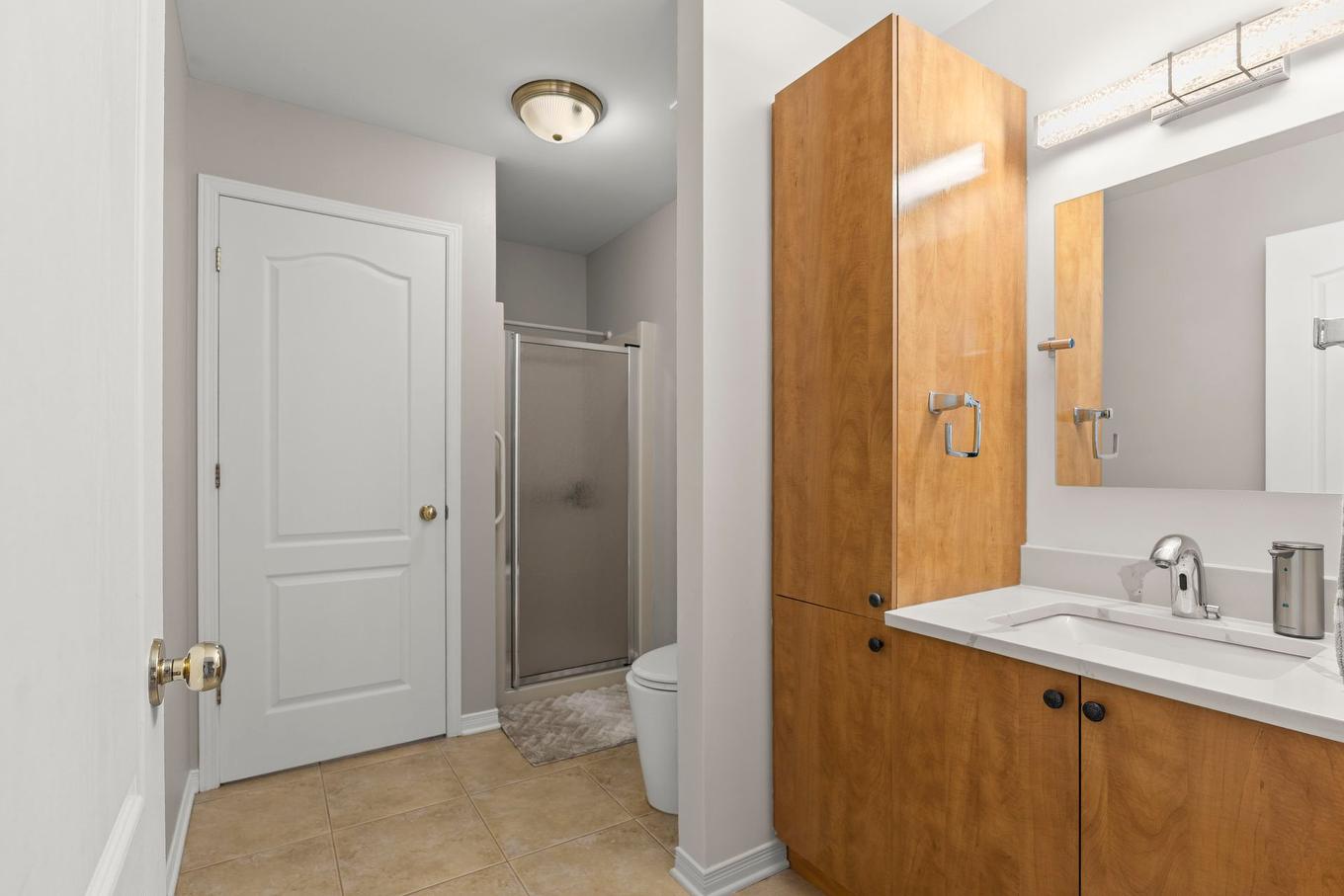 Salle de bains - 40 Rue Michel-Mcnabb, Notre-Dame-De-L'Île-Perrot, QC - Indoor Photo Showing Bathroom