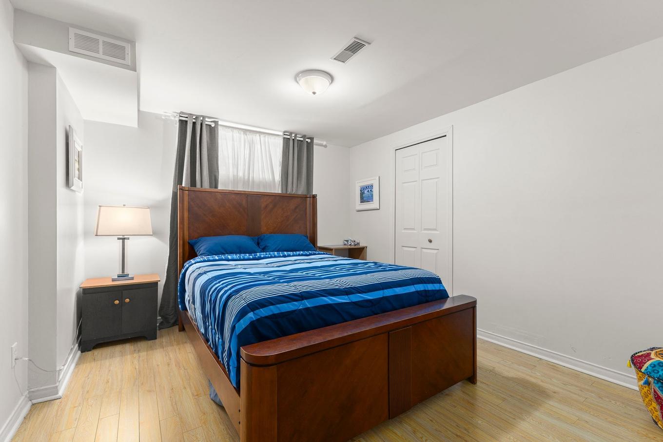 Chambre à coucher - 40 Rue Michel-Mcnabb, Notre-Dame-De-L'Île-Perrot, QC - Indoor Photo Showing Bedroom