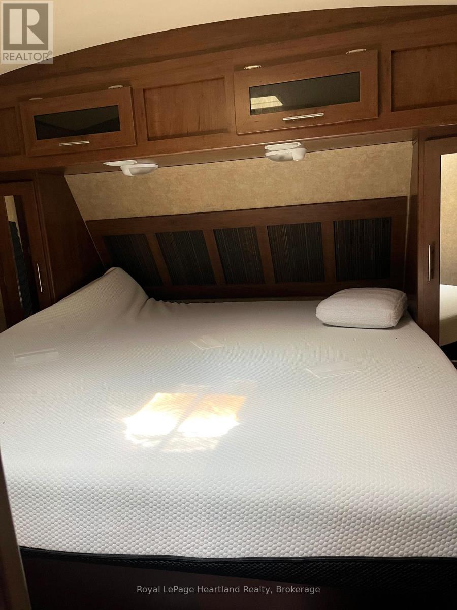 6 Lighthouse Cove Road, Bluewater (Bayfield), ON - Indoor Photo Showing Bedroom