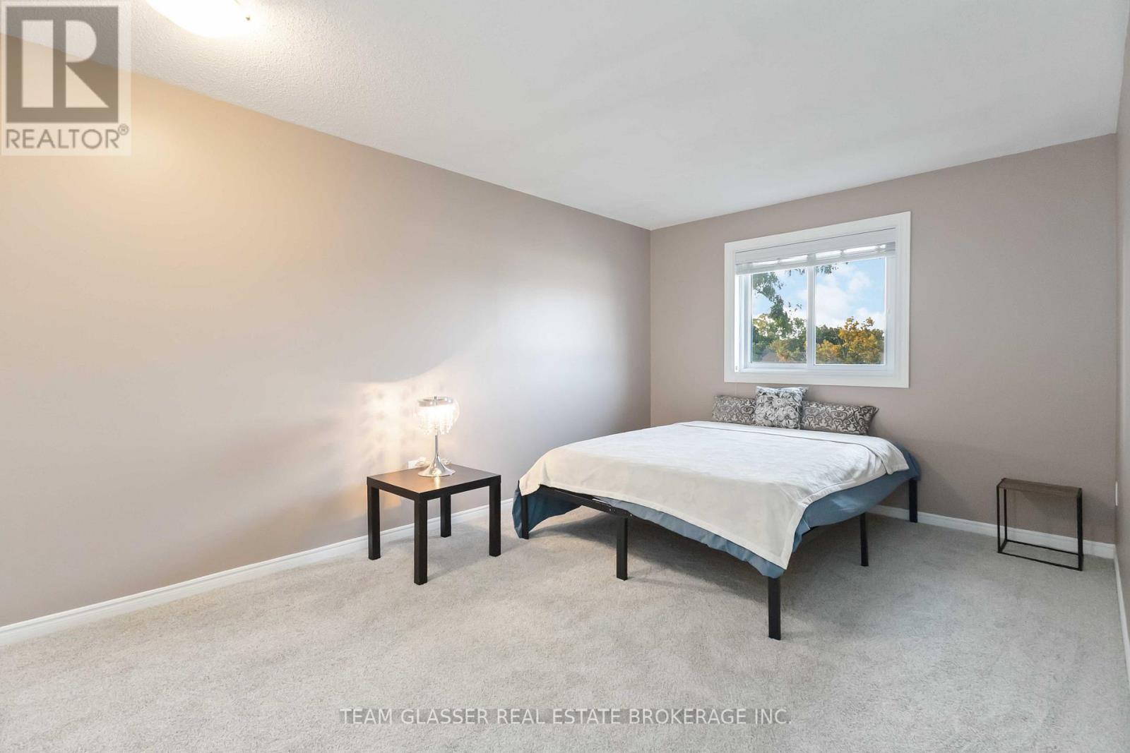 63 - 1990 Wavell Street, London East (East I), ON - Indoor Photo Showing Bedroom