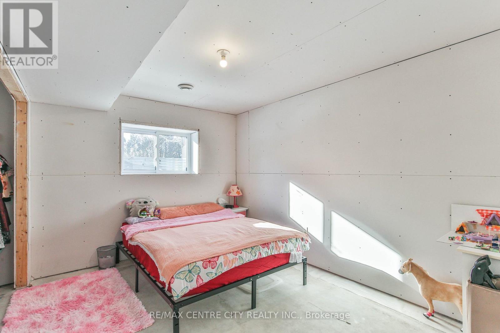 6605 Soper Road, Bayham, ON - Indoor Photo Showing Bedroom