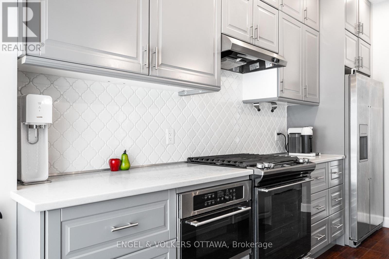 2882 Bay Road, Champlain, ON - Indoor Photo Showing Kitchen