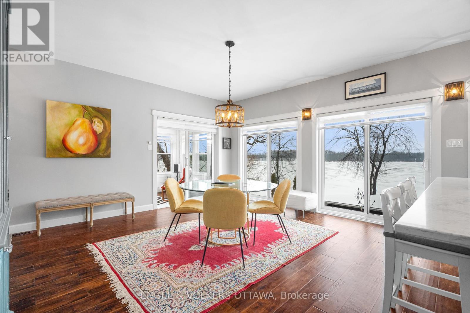 2882 Bay Road, Champlain, ON - Indoor Photo Showing Dining Room