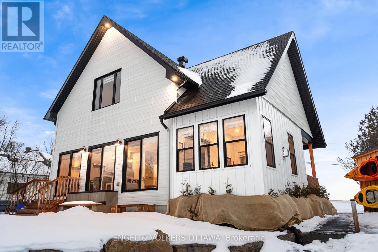 2882 Bay Road, Champlain, ON - Outdoor