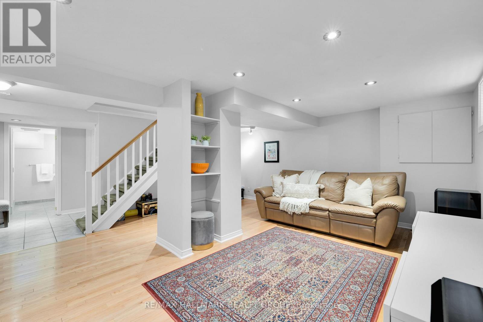 163 Ruskin Street, Ottawa, ON - Indoor Photo Showing Living Room