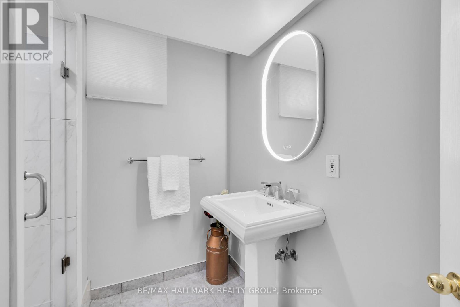 163 Ruskin Street, Ottawa, ON - Indoor Photo Showing Bathroom
