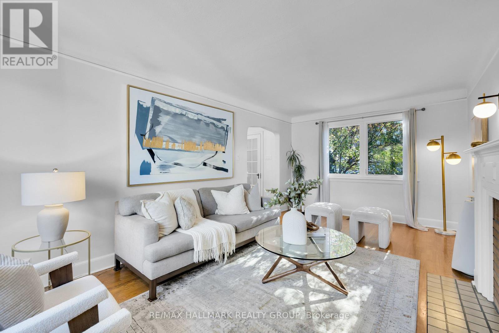 163 Ruskin Street, Ottawa, ON - Indoor Photo Showing Living Room
