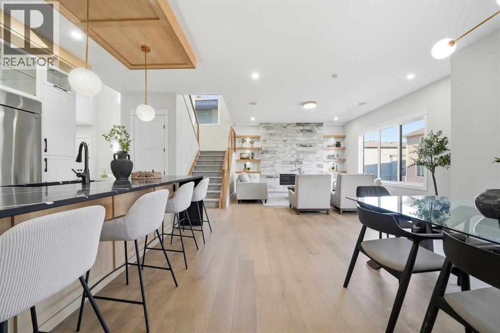 425 Watercrest Place, Chestermere, AB - Indoor Photo Showing Dining Room
