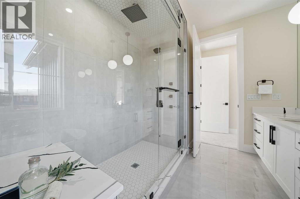 425 Watercrest Place, Chestermere, AB - Indoor Photo Showing Bathroom