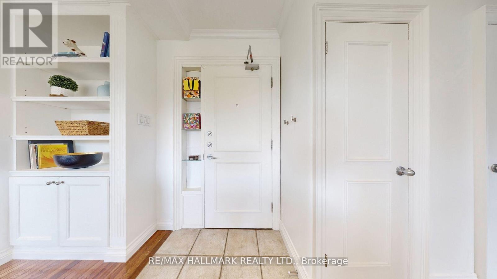 508 - 660 Eglinton Avenue W, Toronto, ON - Indoor Photo Showing Other Room