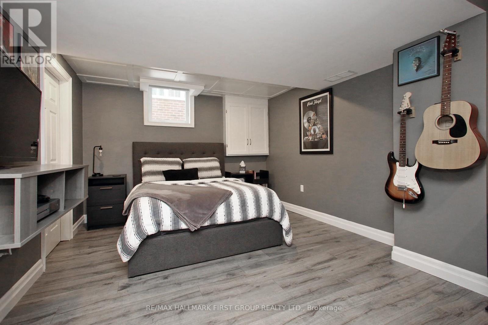 1010 Glenbourne Drive, Oshawa, ON - Indoor