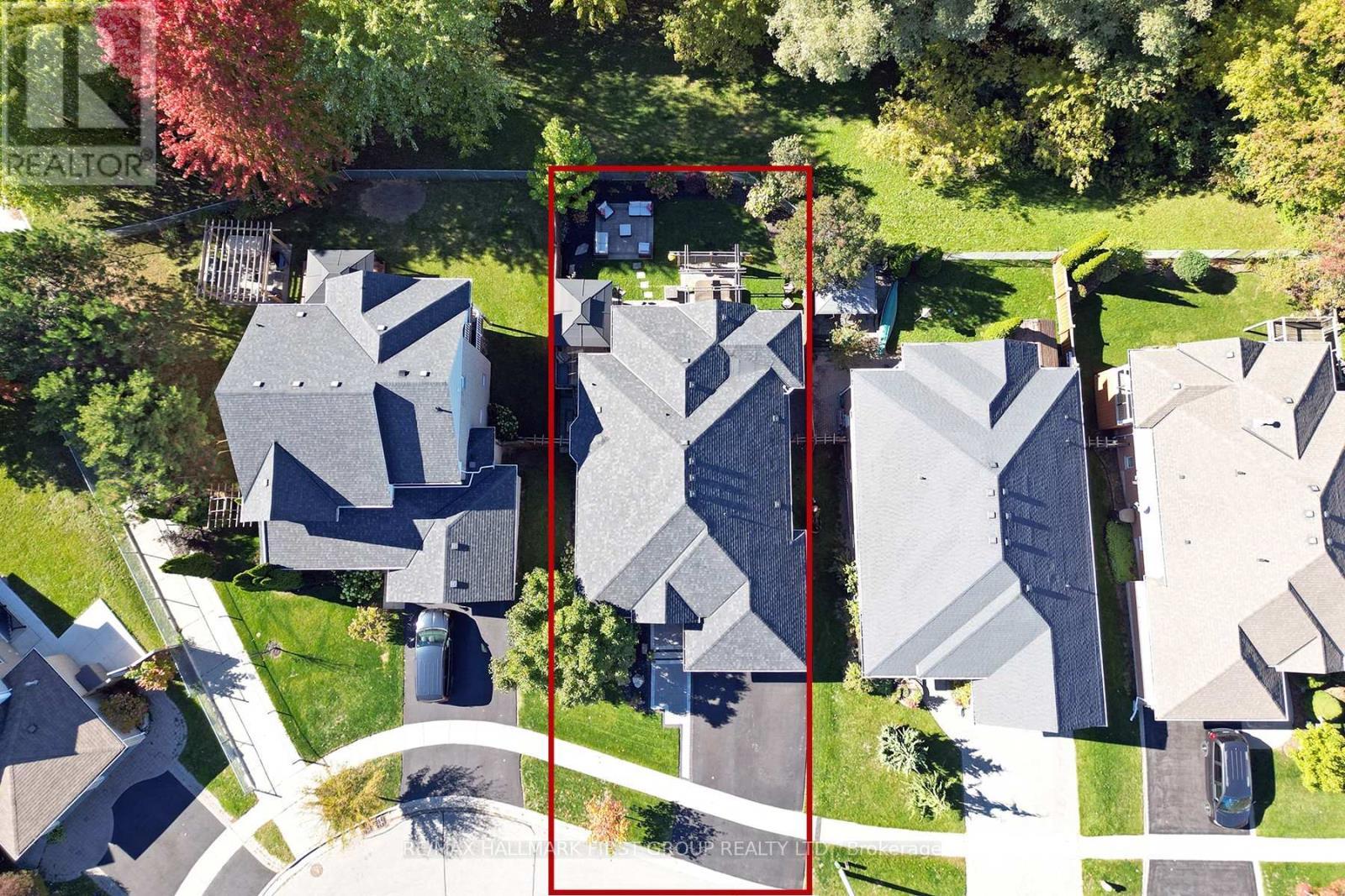 1010 Glenbourne Drive, Oshawa, ON - Outdoor