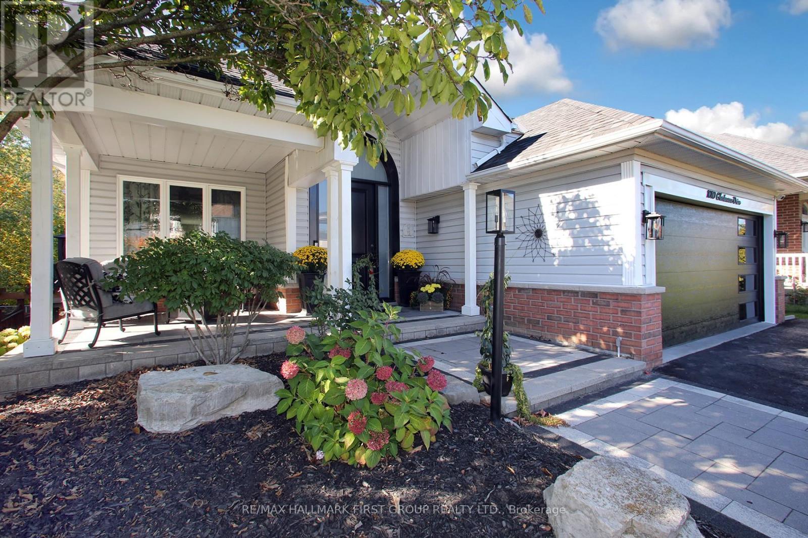 1010 Glenbourne Drive, Oshawa, ON - Outdoor