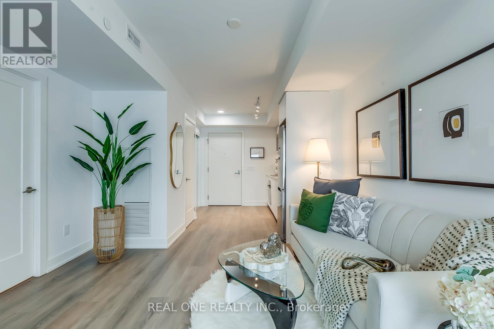 921N - 9 Clegg Road, Markham, ON - Indoor Photo Showing Living Room