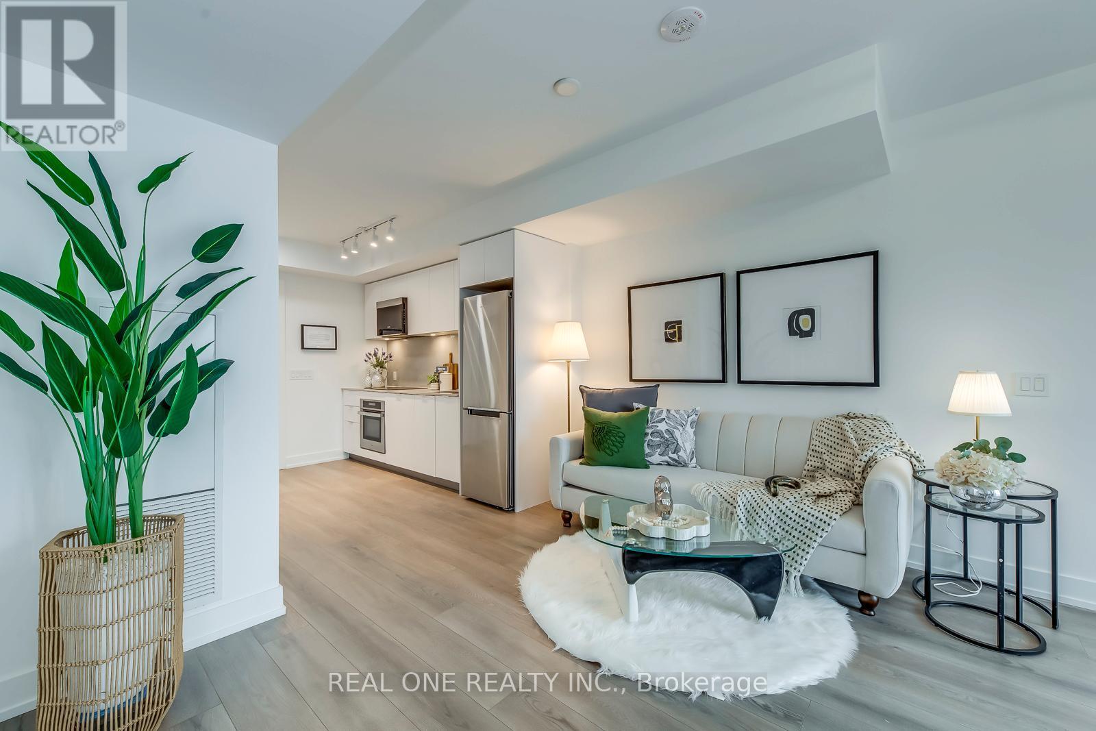 921N - 9 Clegg Road, Markham, ON - Indoor Photo Showing Living Room