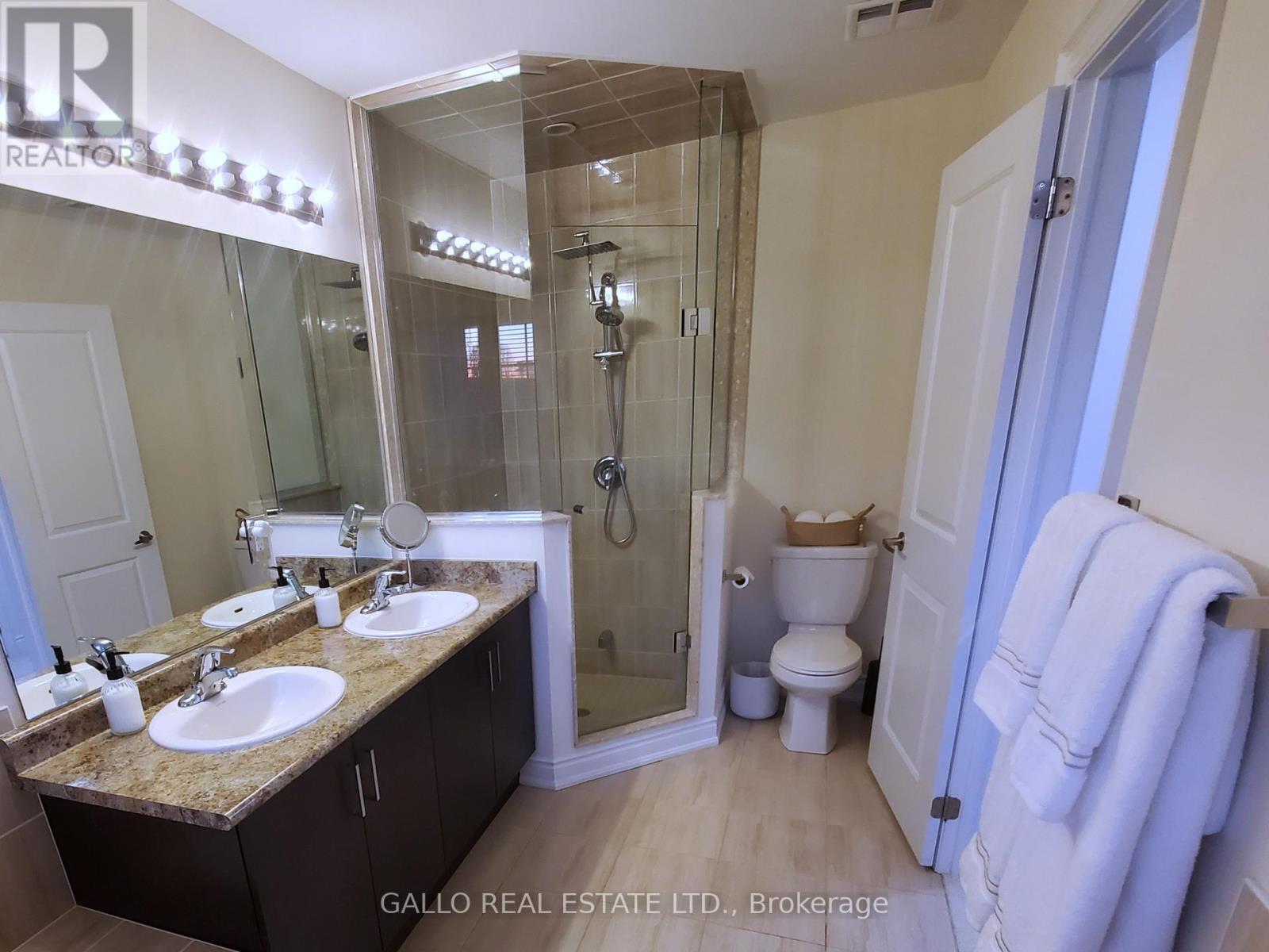 124 Countryman Road, East Gwillimbury, ON - Indoor Photo Showing Bathroom