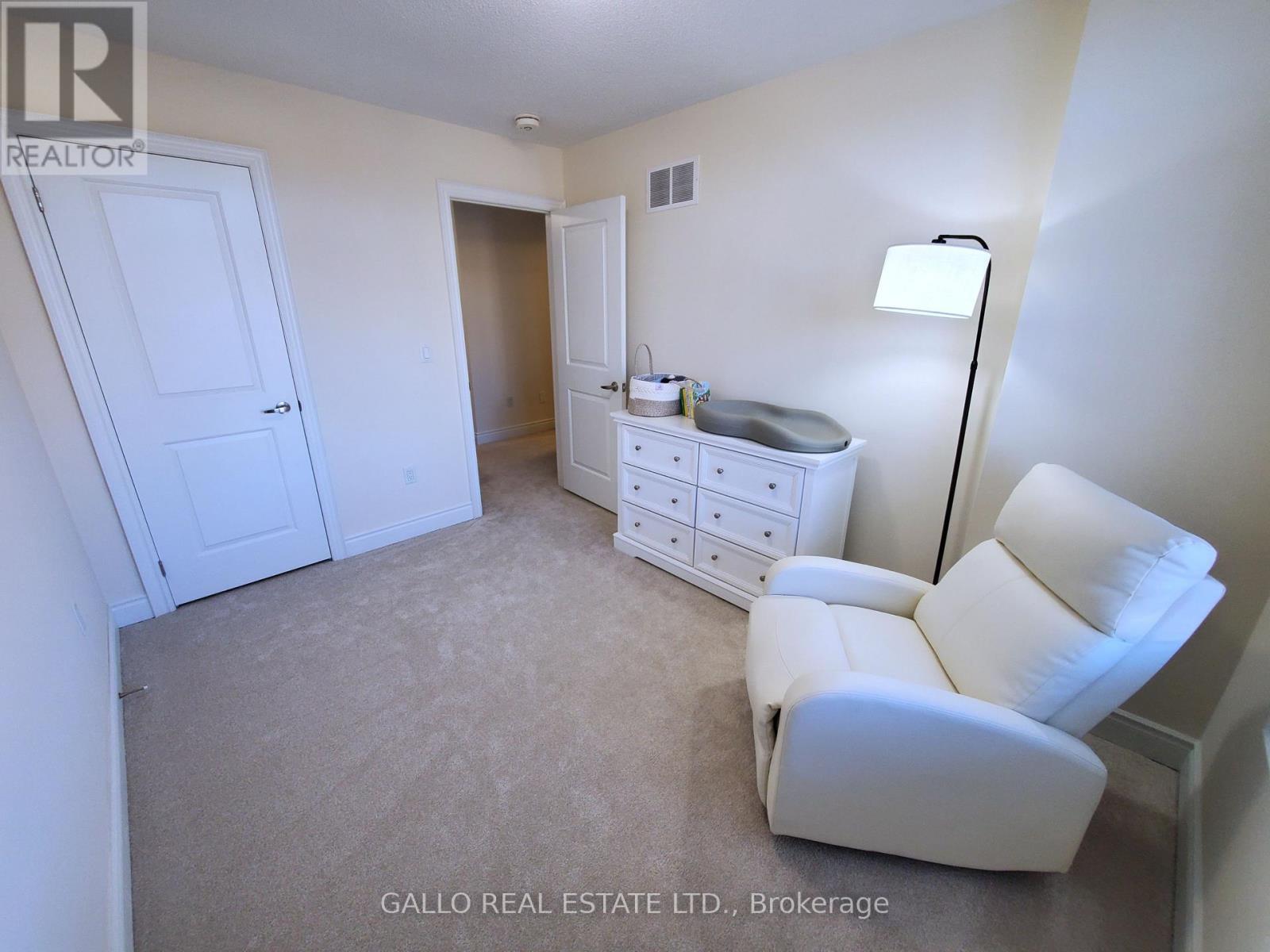 124 Countryman Road, East Gwillimbury, ON - Indoor