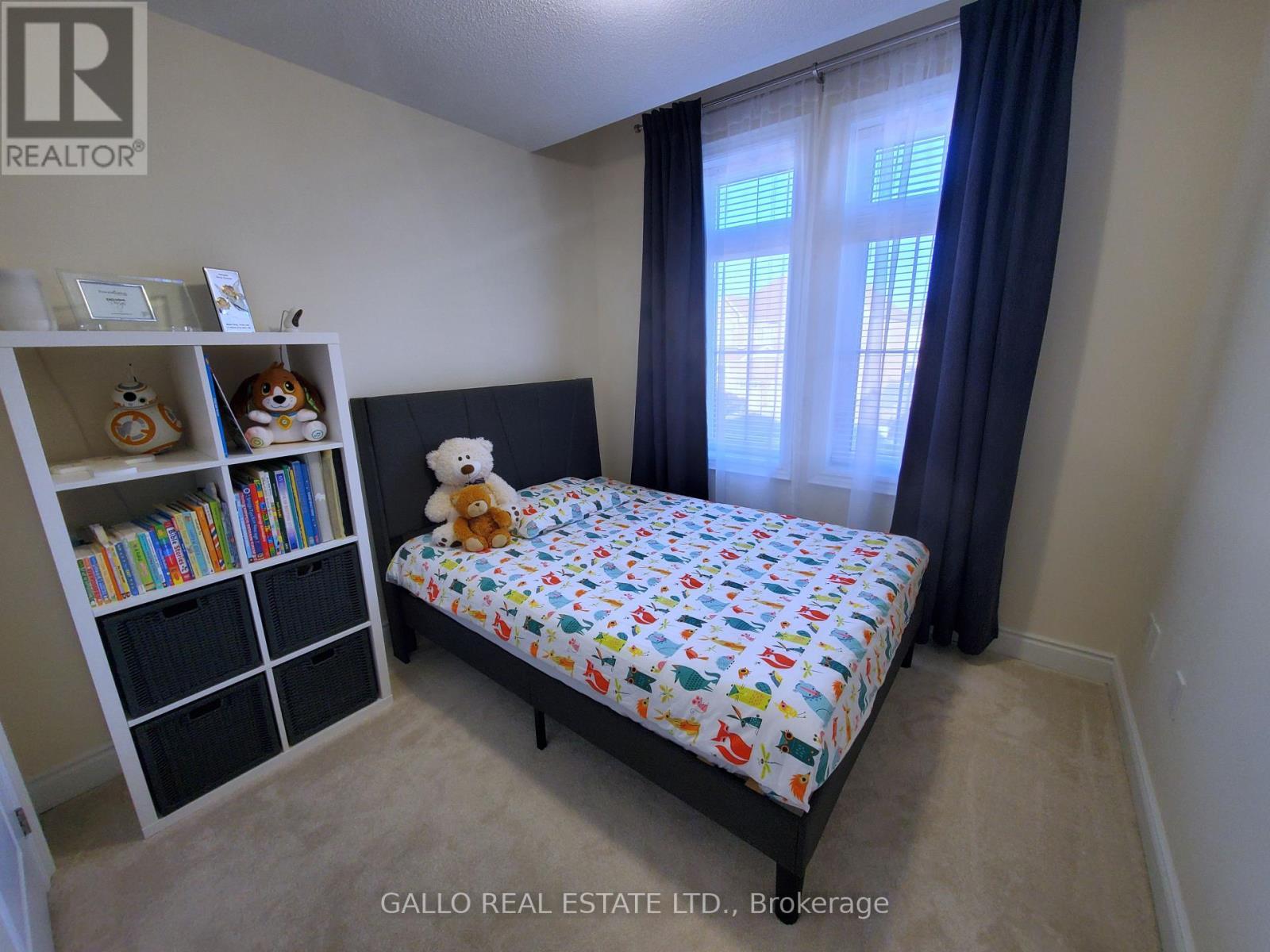 124 Countryman Road, East Gwillimbury, ON - Indoor Photo Showing Bedroom
