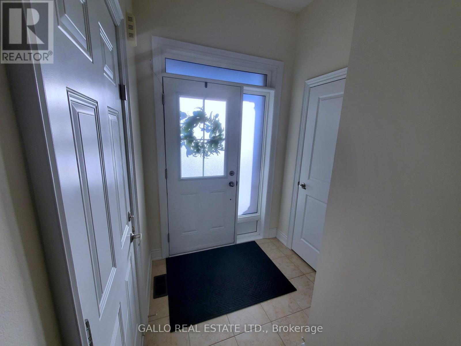 124 Countryman Road, East Gwillimbury, ON - Indoor Photo Showing Other Room