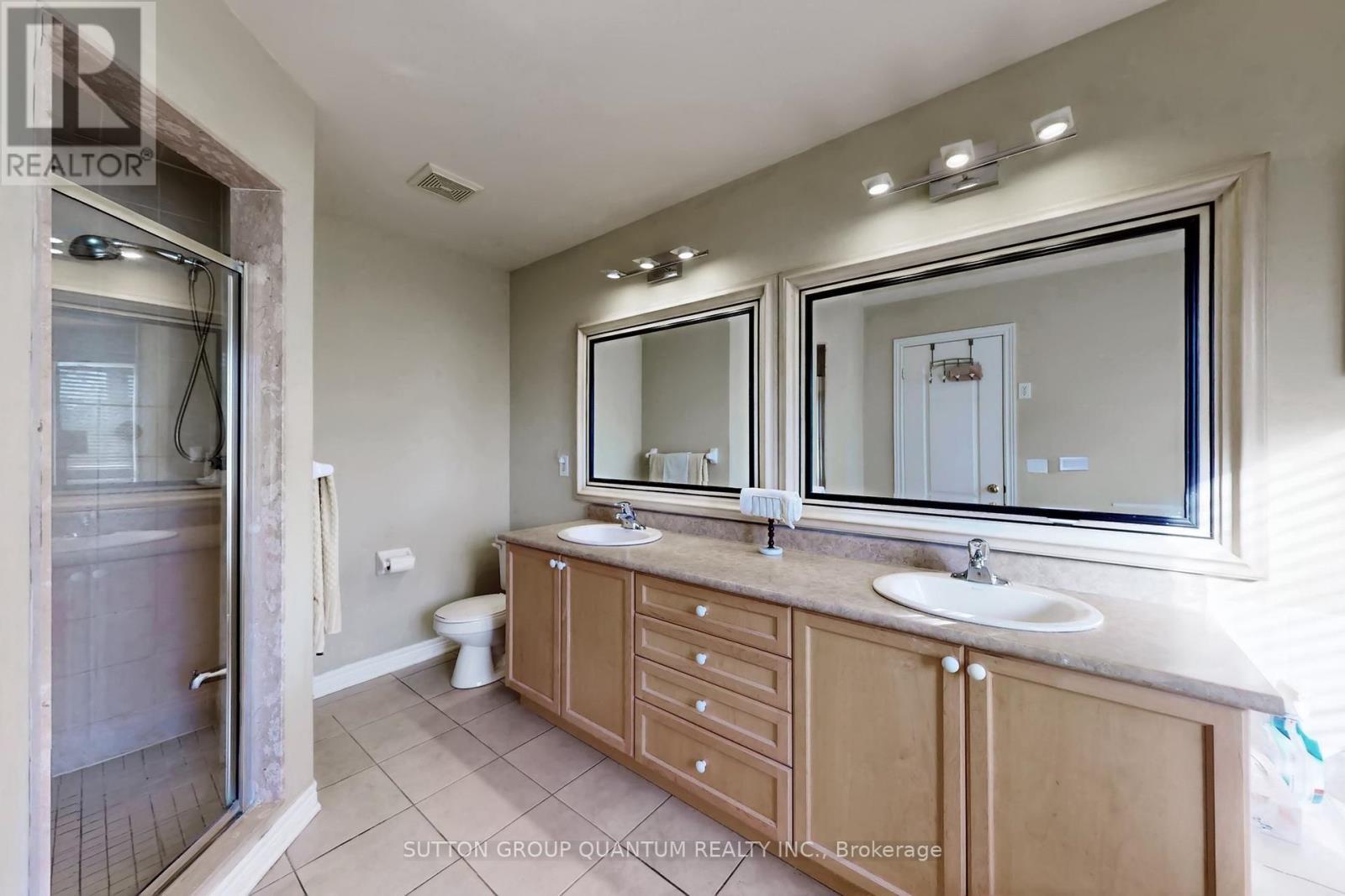 1238 Agram Drive, Oakville, ON - Indoor Photo Showing Bathroom